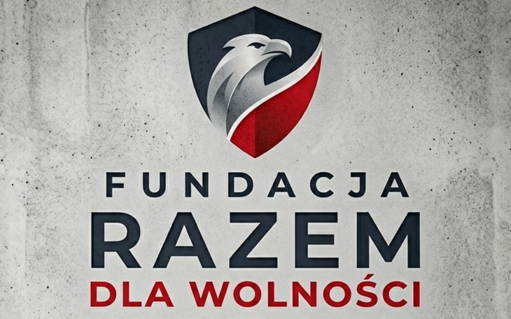 Logo Fundacji Razem dla Wolności na szarym tle.
