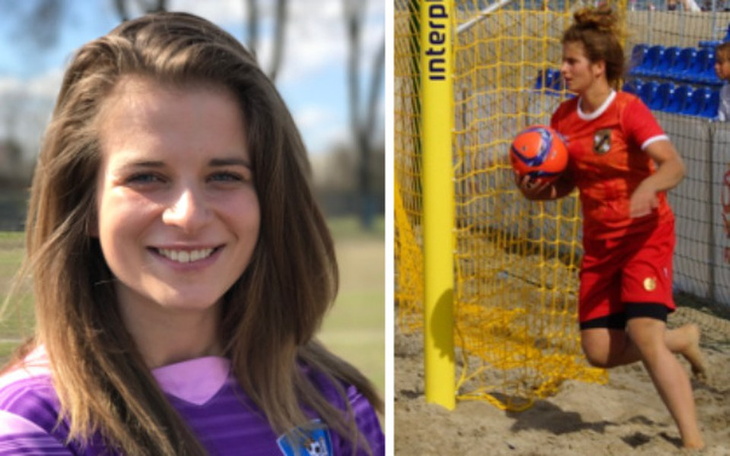 Kobieta grająca w piłkę nożną na boisku.