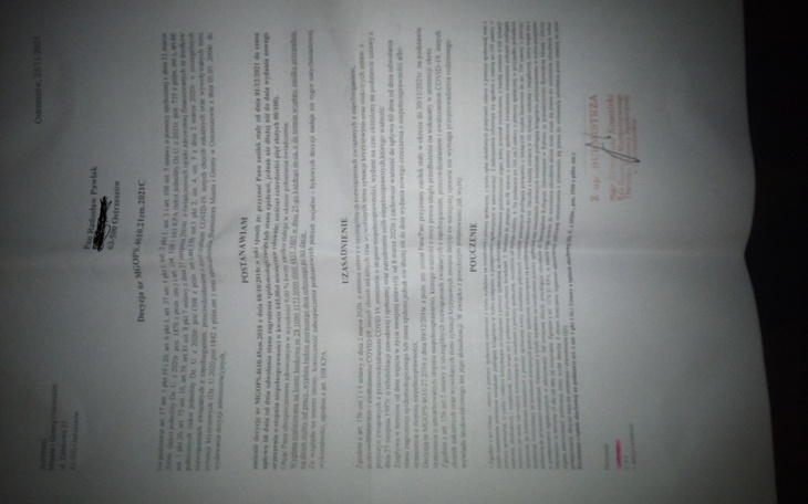 Zbiórka schizofrenik zbiera na laptopa - zdjęcie główne