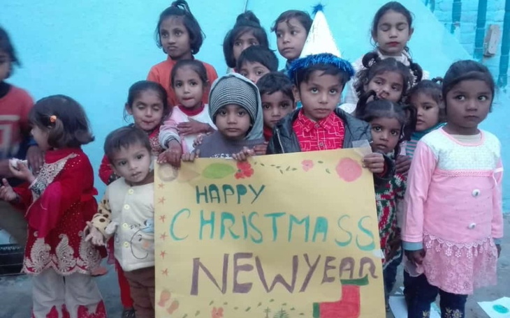 Zbiórka 3 szkoły dla dzieci z cegielni - zdjęcie główne