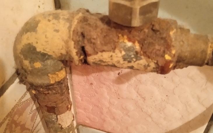 Zbiórka Wymiana rur, remont łazienki. - zdjęcie główne