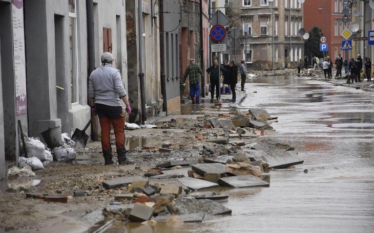 Zbiórka Zbiórka dla powodzian.. - zdjęcie główne