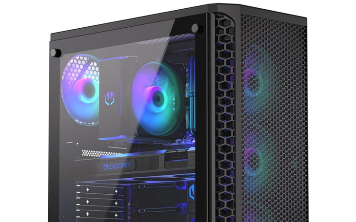 Zbiórka Komputer do plynnej gry - zdjęcie główne