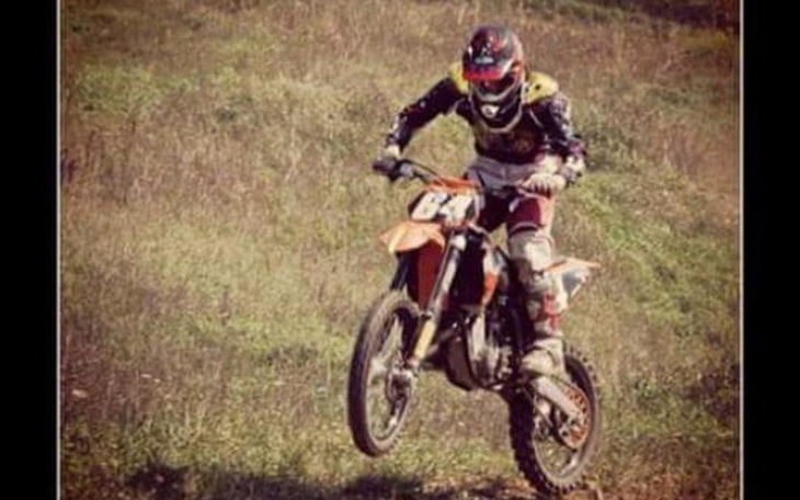 Zbiórka Remont silnika w crossie - zdjęcie główne