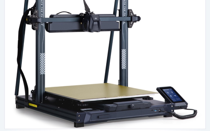 Nowoczesna drukarka 3D z dużą platformą roboczą.