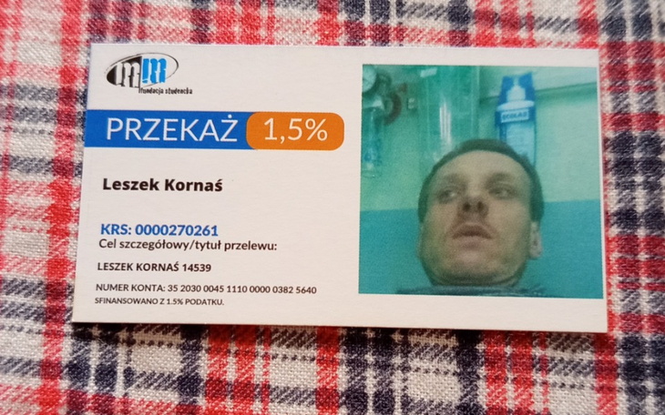 Karta z informacjami o wsparciu finansowym dla Leszka Korna.