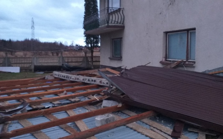 Zbiórka Pomo rodzinie z zerwanym dachem - zdjęcie główne