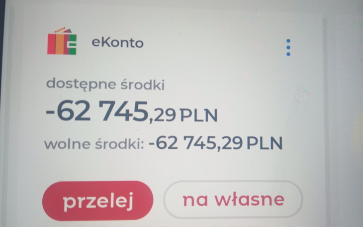 Zrzut ekranu z konta bankowego z saldem.