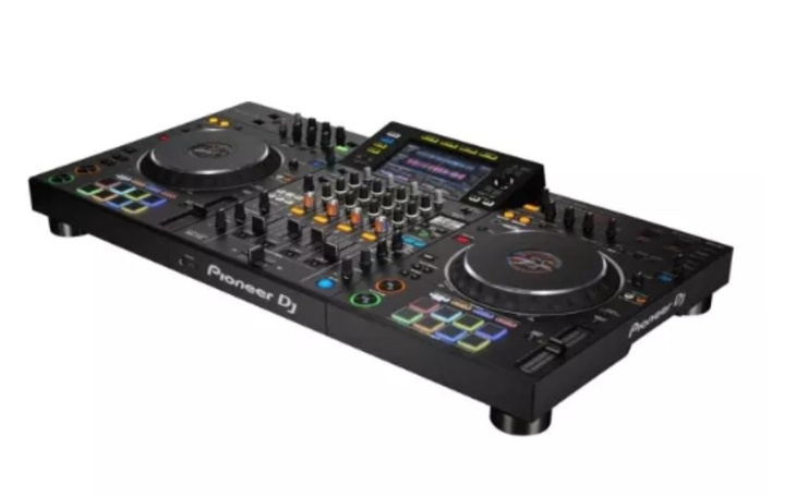 Zbiórka Na Profesjonalny sprzęt dj - zdjęcie główne