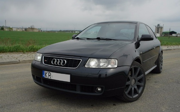 Zbiórka Potrzebuje na samochód - zdjęcie główne