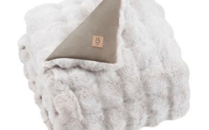 Zbiórka Na kapcie i ciepły koc dla babci - zdjęcie główne