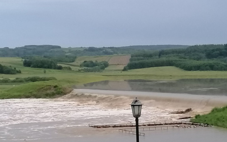 Zbiórka Powódź na Pogórzu - POMAGAM - zdjęcie główne