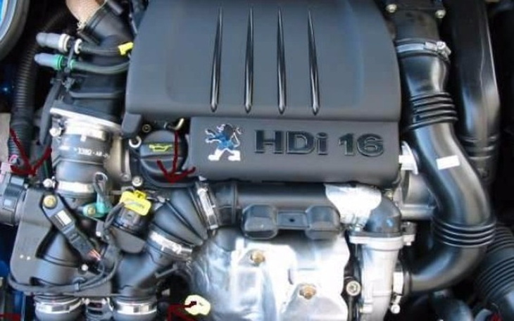 Zbiórka Naprawa silnika - zdjęcie główne