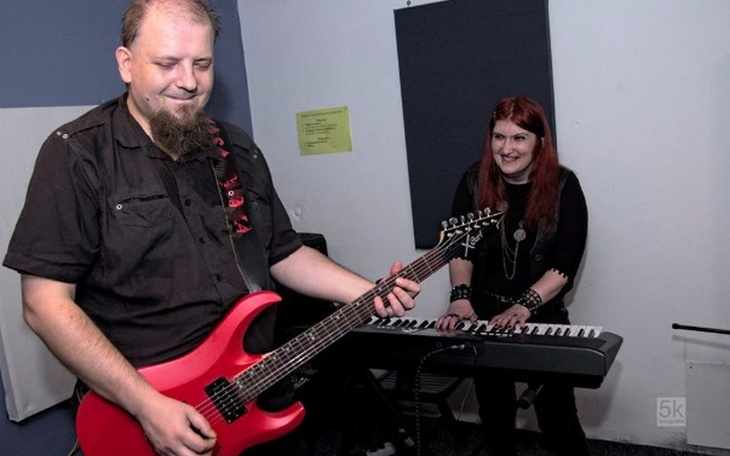 Zbiórka Na ratunek sali prób - zdjęcie główne