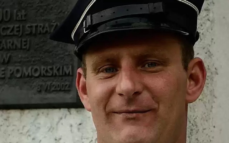 Zbiórka Ochotnicza Armia Adama - zdjęcie główne