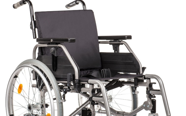 Zbiórka wózek inwalidzki siostra ćpun - zdjęcie główne