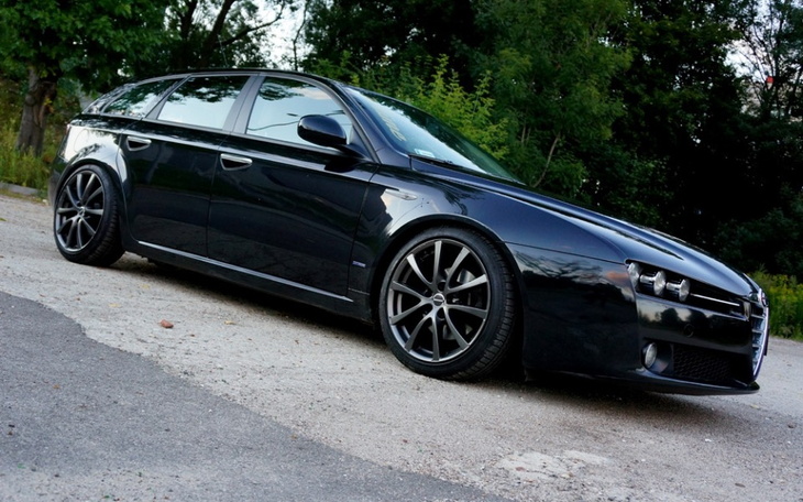 Zbiórka Zbieram na Alfe Romeo 159 - zdjęcie główne