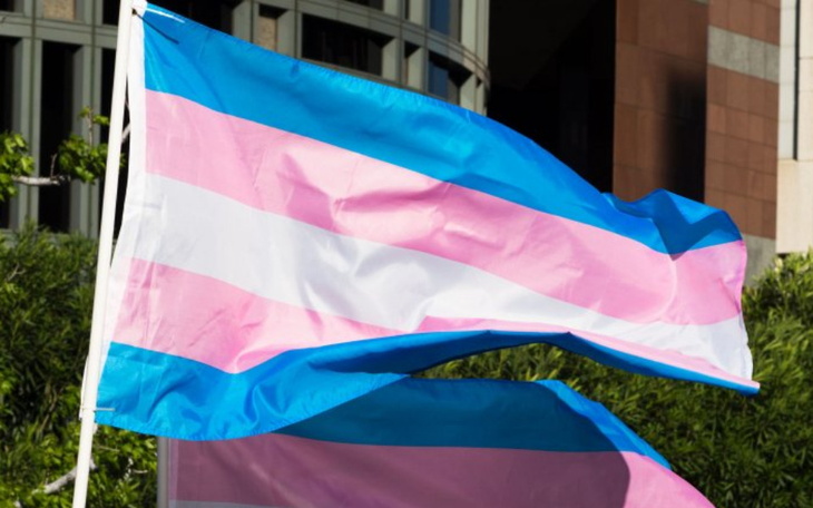 Zbiórka Zbiórka na korektę płci - zdjęcie główne