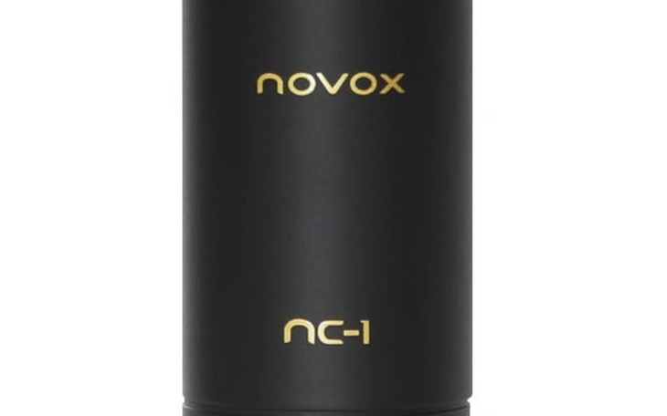 Zbiórka Na mikrofon do domowego studia. - zdjęcie główne