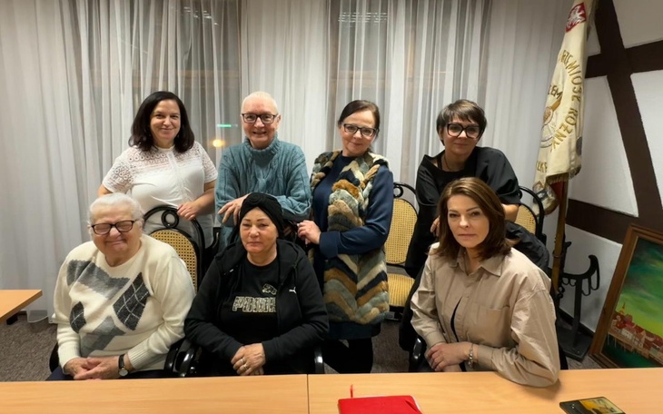 Zbiórka Onkolubuszanki sprzęt do ćwiczeń - zdjęcie główne