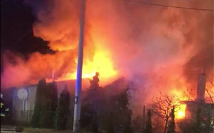 Zbiórka pomoc dla ofiar spalonego domu - zdjęcie główne