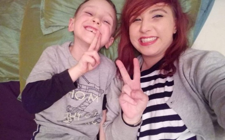 Zbiórka Miłość do długów? - zdjęcie główne