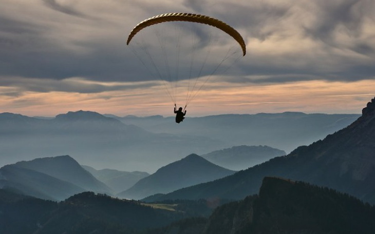 Zbiórka W chmurach - zdjęcie główne