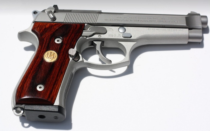 Zbiórka zbieram na pozwolenie i pistolet - zdjęcie główne