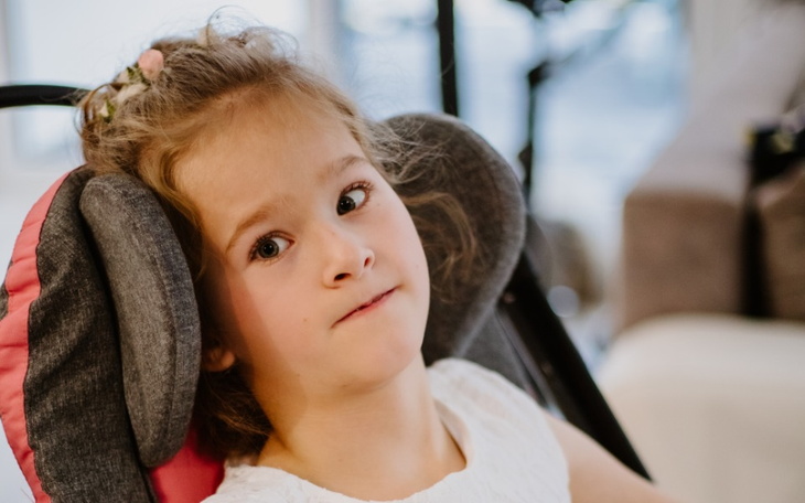 Zbiórka Na wózek inwalidzki Oliwii - zdjęcie główne