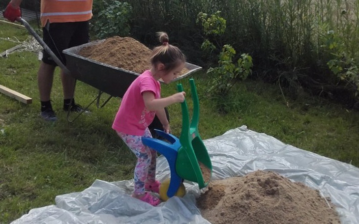 Zbiórka Alicja, Arek, domek w górach - zdjęcie główne