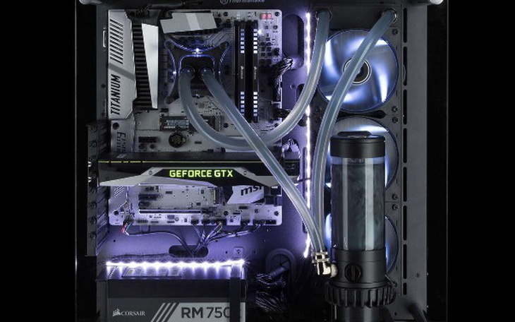 Zbiórka Życiowe marzenie komputerowe - zdjęcie główne