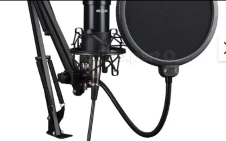 Zbiórka Na mikrofon do muzyki - zdjęcie główne