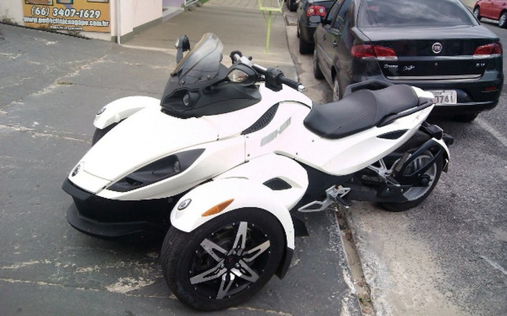 Zbiórka zbieram na can-am spyder 990 - zdjęcie główne