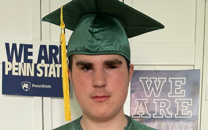 Zbiórka Wspieraj Adama studia w mroku - zdjęcie główne