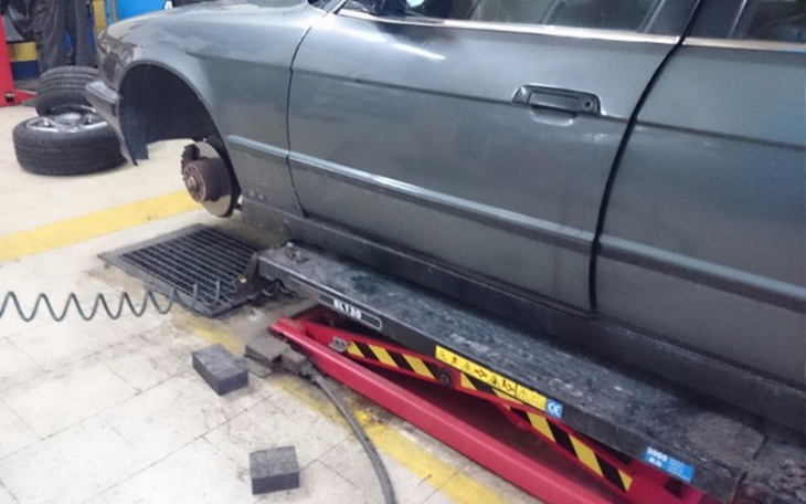 Zbiórka Renowacja Bmw e34 - zdjęcie główne