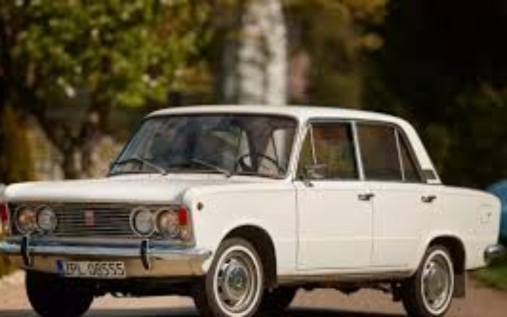 Zbiórka Nowy zabytkowy Fiat 125p - zdjęcie główne