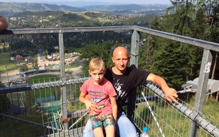 Zbiórka rezonans magnetyczny kolana - zdjęcie główne