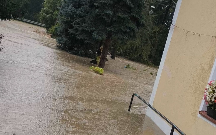 Zbiórka Powódź zalała nam Dom i Garaż - zdjęcie główne