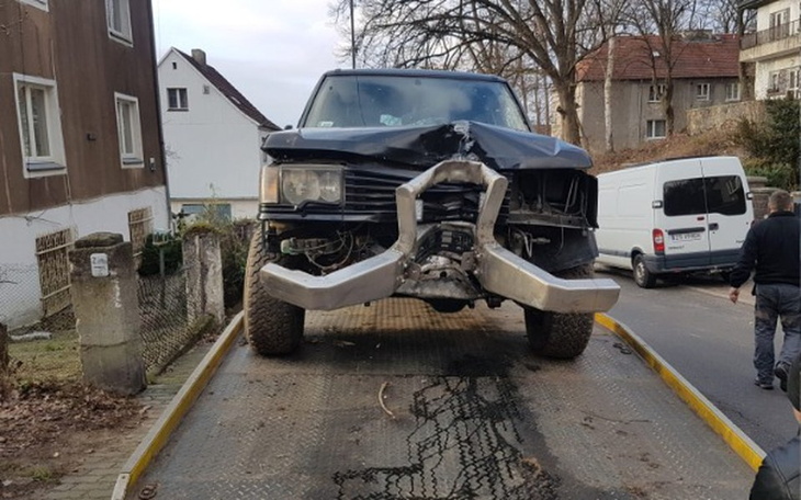 Zbiórka Zbieram na nowy zderzak do WJ - zdjęcie główne