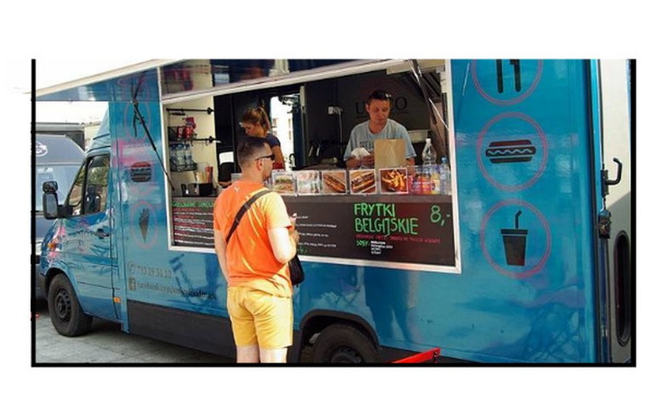 Zbiórka foodtruck na lotnisku - zdjęcie główne