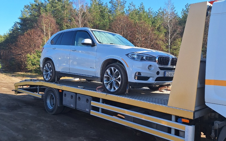 Zbiórka Utrzymanie firmy o odbicie się o - zdjęcie główne