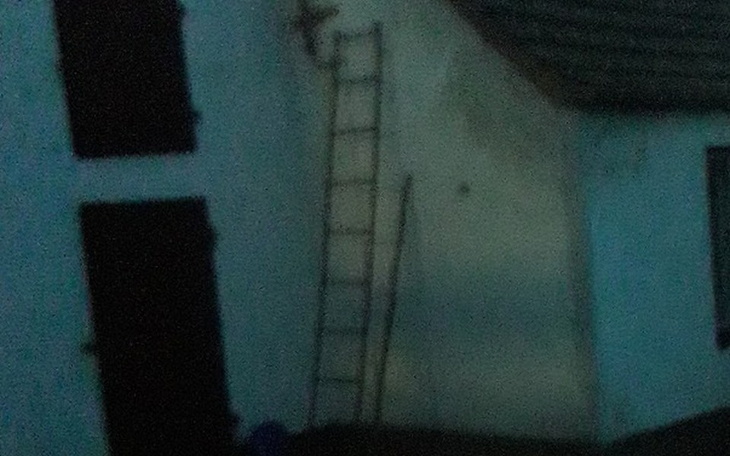 Zbiórka Rozbiórka starego budynku. - zdjęcie główne