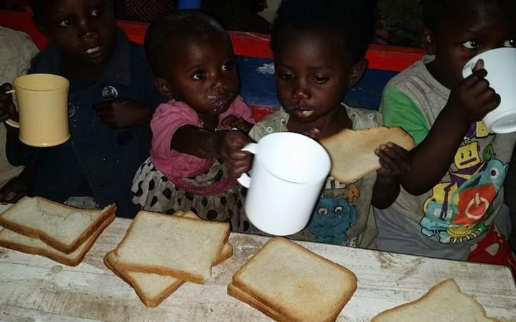 Zbiórka Pomoc glodujacym dzieciom - zdjęcie główne