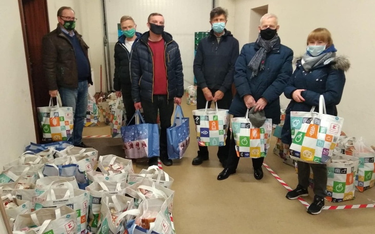 Zbiórka Świąteczne paczki żywnościowe - zdjęcie główne