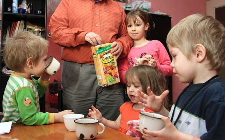 Zbiórka Dla dzieci biednego sąsiada - zdjęcie główne