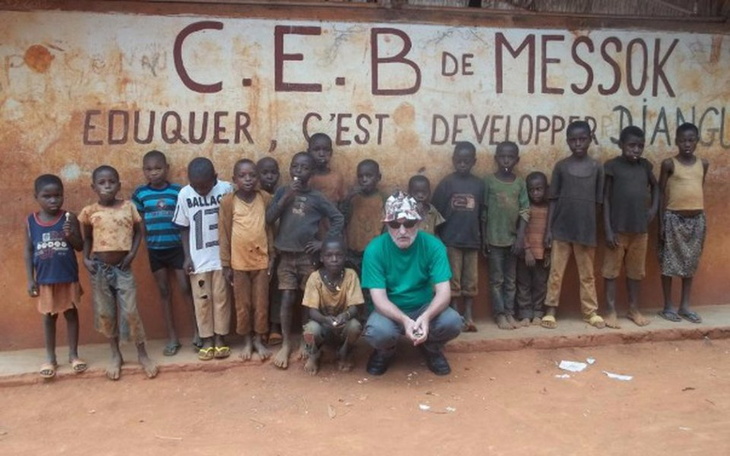 Zbiórka Na szkole dla pigmejow w Kamerun - zdjęcie główne