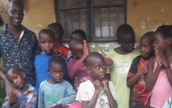 Zbiórka Wynajem i pomoc sierotom w Ugand - zdjęcie główne