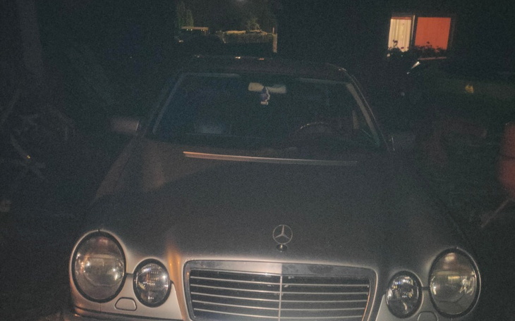 Zbiórka Renowacja klasycznego mercedesa - zdjęcie główne