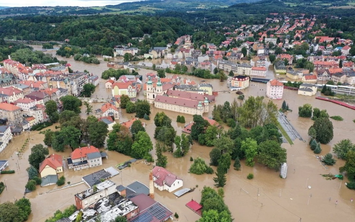 Zbiórka VBW Engineering dla Powodzian - zdjęcie główne
