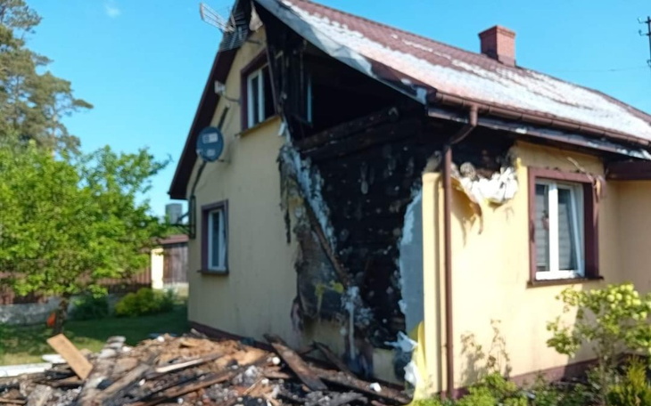 Zbiórka odbudowa dom po pożarze - zdjęcie główne